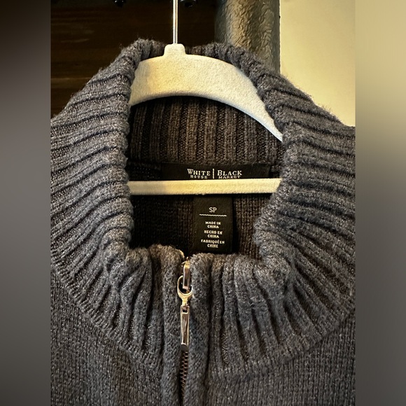 White House Black Market Grey Sweater Cape - Size SP - Picture 3 of 9